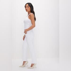 Good American Good Legs Straight Raw Hem Jeans White size 26/2‎